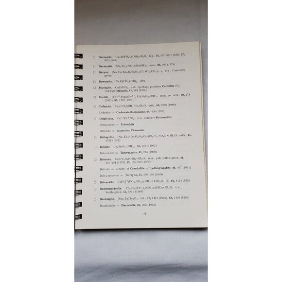 Glossary of Mineral Species 1983, Micheal Fleischer. Second Edition - Picture 4 of 4